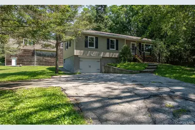 676-678 Oak Summit Road, Millbrook, NY 12545 - Photo 2