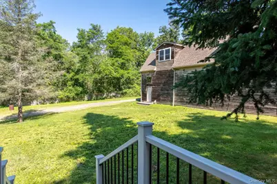 676-678 Oak Summit Road, Millbrook, NY 12545 - Photo 30