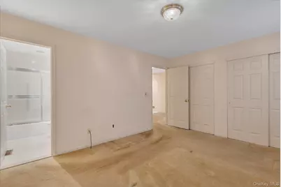 7 Daria Drive, Oakdale, NY 11769 - Photo 12