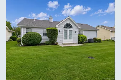 7 Daria Drive, Oakdale, NY 11769 - Photo 18
