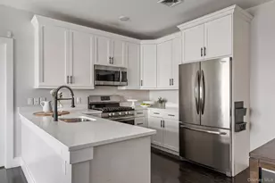 222 Marina Pointe Dr, East Rockaway, NY 11518 - Photo 4