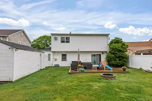 149 Coach Ln, Levittown, NY 11756 - Photo 18