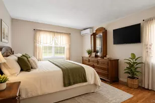 738 Pelhamdale Ave, New Rochelle, NY 10801 - Photo 10