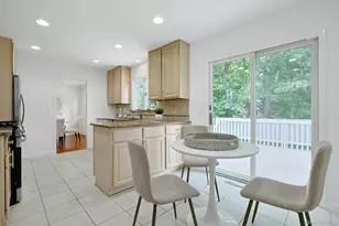 67 Belleau Ave, New Rochelle, NY 10804 - Photo 10