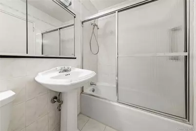 70-31 108th Street #6E, Forest Hills, NY 11375 - Photo 6