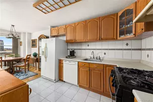 70-31 108th St, Forest Hills, NY 11375 - Photo 4