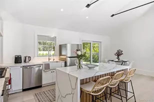 69 School St, Hampton Bays, NY 11946 - Photo 4