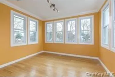 79 Onderdonk Avenue #1, Manhasset, NY 11030 - Photo 4