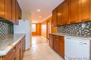 79 Onderdonk Ave, Manhasset, NY 11030 - Photo 8