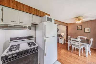 22 Jane Street, Selden, NY 11784 - Photo 8