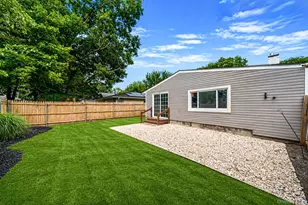 28 Ashwood Dr, Shirley, NY 11967 - Photo 16