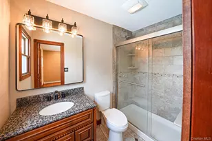 108 Keswick Dr, East Islip, NY 11730 - Photo 20