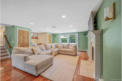 108 Keswick Drive, East Islip, NY 11730 - Photo 4