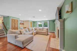 108 Keswick Dr, East Islip, NY 11730 - Photo 4