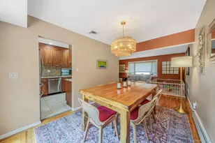 108 Keswick Dr, East Islip, NY 11730 - Photo 10