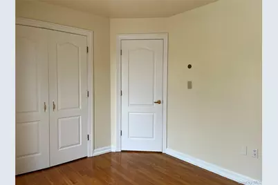27-07 Murray Lane #Second floor, Flushing, NY 11354 - Photo 12