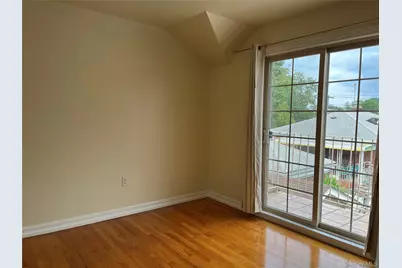 27-07 Murray Lane #Second floor, Flushing, NY 11354 - Photo 14