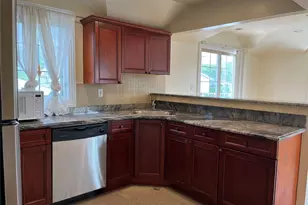 27-07 Murray Ln, Flushing, NY 11354 - Photo 6