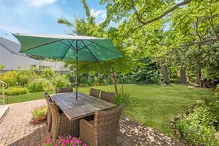 530 Elm St, West Hempstead, NY 11552 - Photo 26