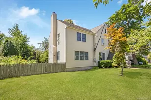 530 Elm St, West Hempstead, NY 11552 - Photo 4