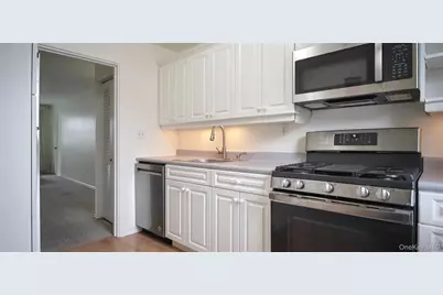 90 Avon Circle #D, Port Chester, NY 10573 - Photo 8