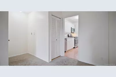90 Avon Circle #D, Port Chester, NY 10573 - Photo 6