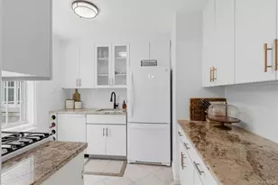 104 Pinewood Rd, Hartsdale, NY 10530 - Photo 24