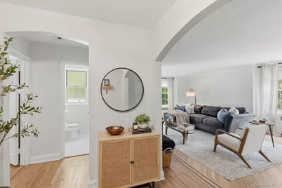104 Pinewood Rd #3C, Hartsdale, NY 10530 - Photo 8
