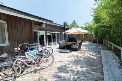 27 Ontario Street, Ocean Beach, NY 11770 - Photo 4