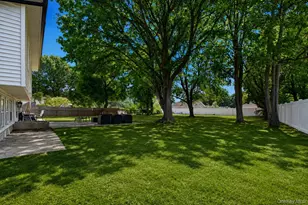 566 Locust Ave, Oakdale, NY 11769 - Photo 26