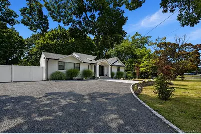 566 Locust Avenue, Oakdale, NY 11769 - Photo 1