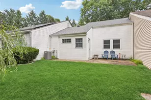 15 Forge Ln, Coram, NY 11727 - Photo 16