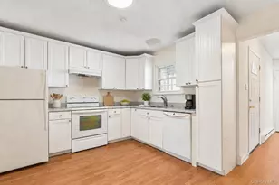 15 Forge Ln, Coram, NY 11727 - Photo 6