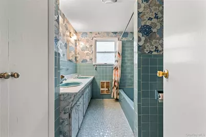 63 Bar Beach Road, Port Washington, NY 11050 - Photo 10
