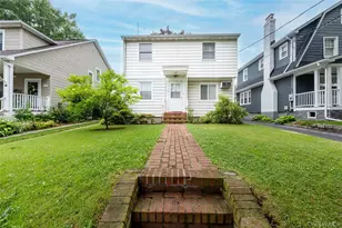 63 Bar Beach Rd, Port Washington, NY 11050 - Photo 16