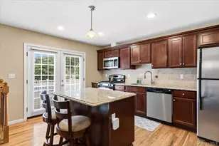 105 Greenhaven Dr, Port Jefferson Station, NY 11776 - Photo 6