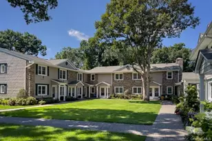 51 Island Blvd, Bohemia, NY 11716 - Photo 2