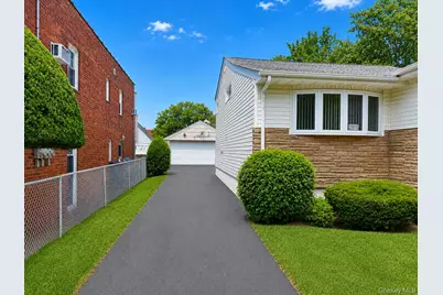 7-08 127th Street, College Point, NY 11356 - Photo 2