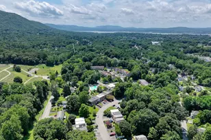 10 Roundtree Ct, Beacon, NY 12508 - Photo 2