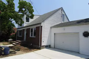258 Brown Ave, Hempstead, NY 11550 - Photo 2