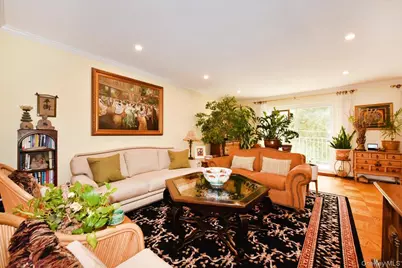 320 E Shore Road #11C, Great Neck, NY 11023 - Photo 10