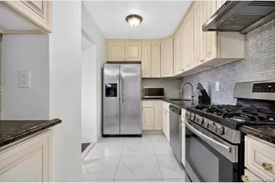 5-38 115th Street #538F, College Point, NY 11356 - Photo 4