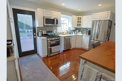 68 Van Buren Street, Pearl River, NY 10965 - Photo 2