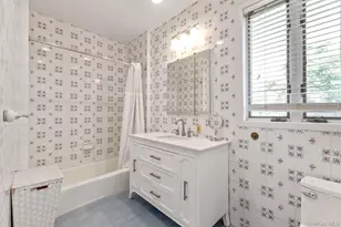 19 Margaret Ave, Lawrence, NY 11559 - Photo 16