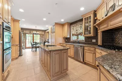 19 Margaret Avenue, Lawrence, NY 11559 - Photo 6