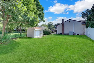175 Franklin Street, Patchogue, NY 11772 - Photo 30