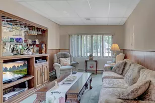 175 Franklin St, Patchogue, NY 11772 - Photo 12