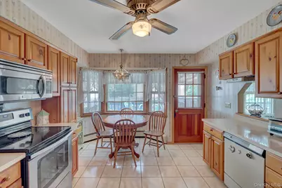 175 Franklin Street, Patchogue, NY 11772 - Photo 18