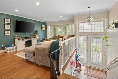 215 N Boston Avenue, Massapequa, NY 11758 - Photo 8