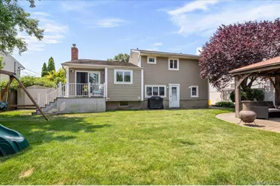 215 N Boston Avenue, Massapequa, NY 11758 - Photo 26